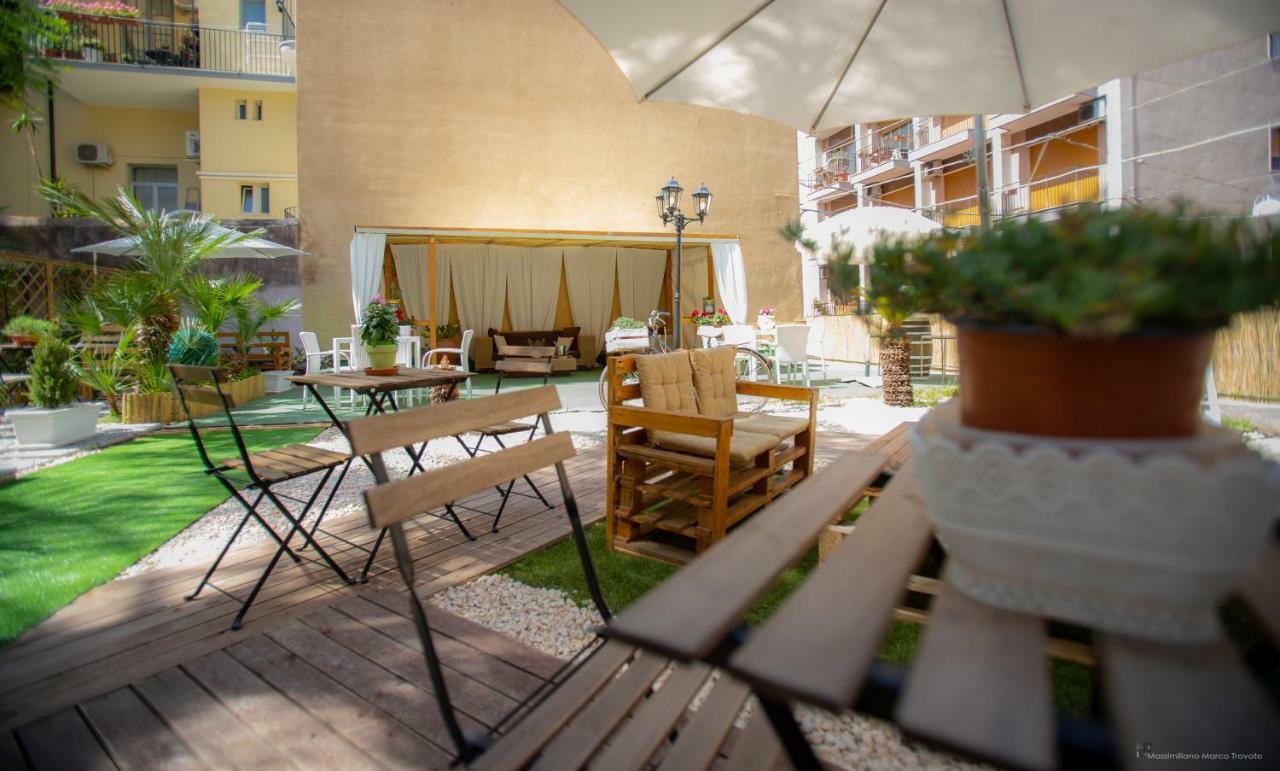 B&B Sicily Luxury カターニア エクステリア 写真